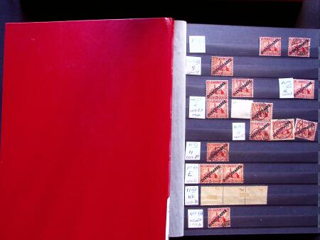1922-29 OFFICIALS: Specialised collection in two stockbooks