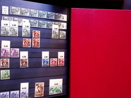 1920-48 Mint & used collection in one stockbook, some