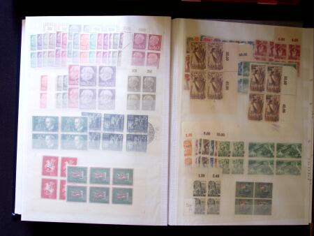 1920-55 Mint and used stock in seven stockbooks with