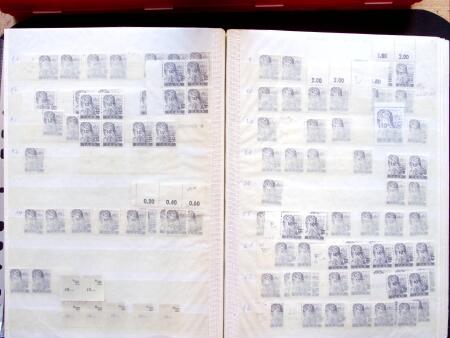 1947 SAAR II issue: Mint duplication in three stockbooks,