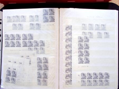 1947 SAAR II issue: Mint duplication in three stockbooks,