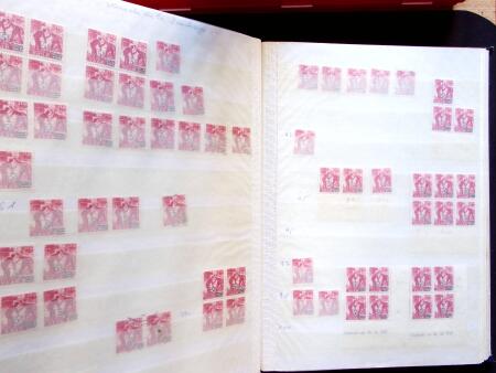 1947 SAAR II issue: Mint duplication in three stockbooks,