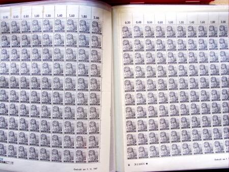 1947 SAAR II issue: Mint duplication in three stockbooks,