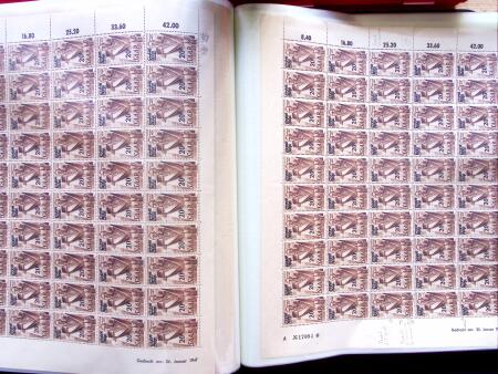 1947 SAAR II issue: Mint duplication in three stockbooks,