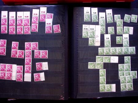 1947 SAAR I issue: Mint duplication in two stockbooks,