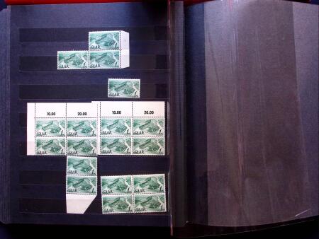 1947 SAAR I issue: Mint duplication in two stockbooks,