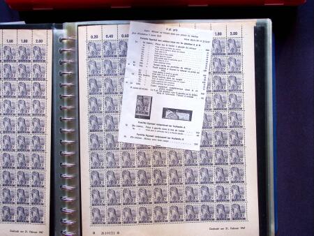 1947 SAAR I issue: Mint duplication in two stockbooks,