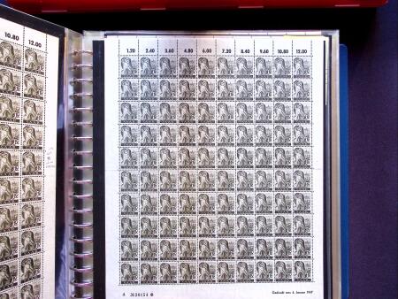 1947 SAAR I issue: Mint duplication in two stockbooks,