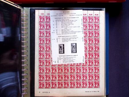 1947 SAAR I issue: Mint duplication in two stockbooks,