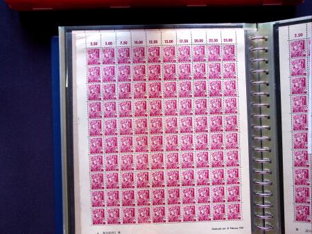 1947 SAAR I issue: Mint duplication in two stockbooks,