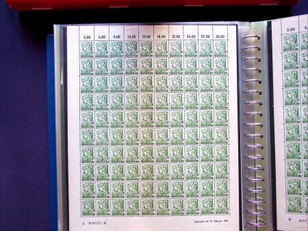 1947 SAAR I issue: Mint duplication in two stockbooks,
