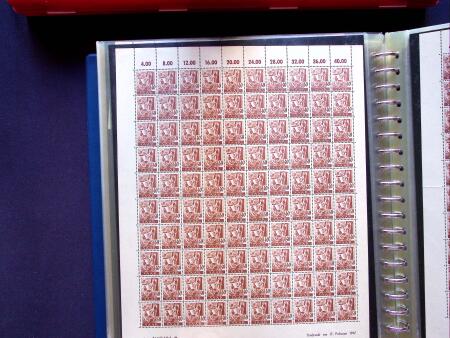 1947 SAAR I issue: Mint duplication in two stockbooks,