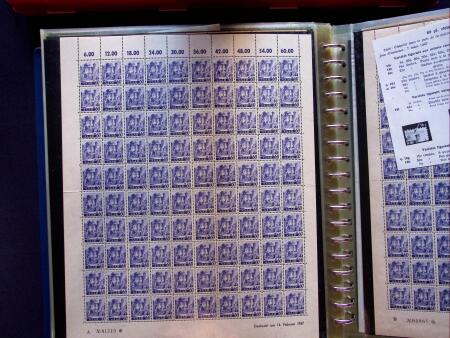 1947 SAAR I issue: Mint duplication in two stockbooks,