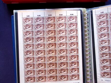 1947 SAAR I issue: Mint duplication in two stockbooks,