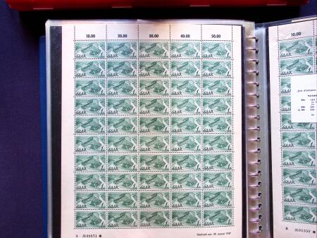 1947 SAAR I issue: Mint duplication in two stockbooks,