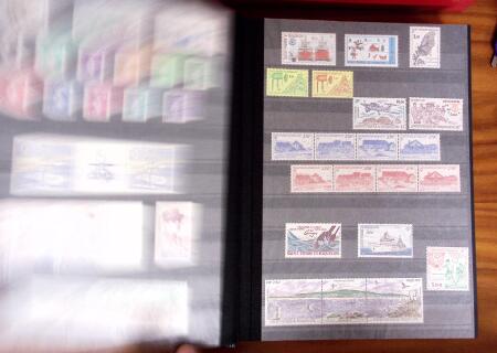 1986-2021, Collection en un classeur de Saint-Pierre-et-Miquelon,