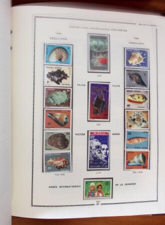 1920-2001, Collection en un classeur, à priori complète
