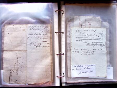 1796-1850, Documents préphilatéliques en deux classeurs