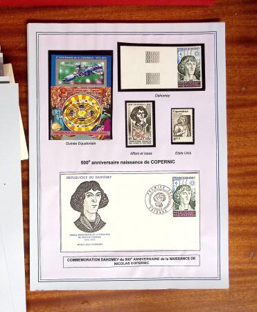 COPERNIC, Collection d'exposition en un gros dossier