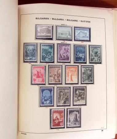 1886-1980, collection bien fournie en trois albums