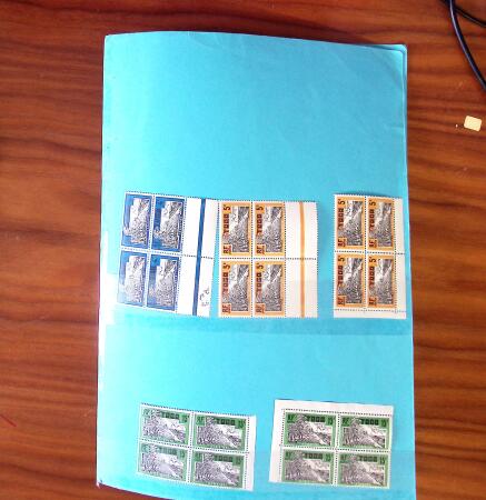 1900-1940, Small assemble of mostly mint stamps