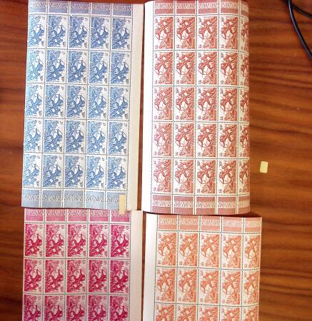 1900-1940, Small assemble of mostly mint stamps
