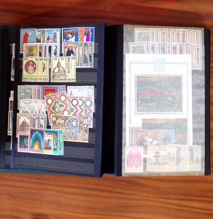 1880-1980, Small estate in six stockbooks incl. some