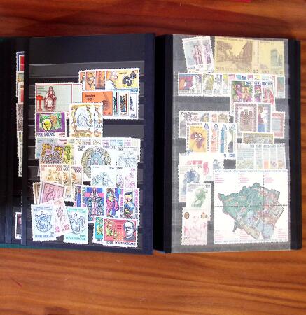 1880-1980, Small estate in six stockbooks incl. some