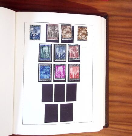 1880-1980, Small estate in six stockbooks incl. some