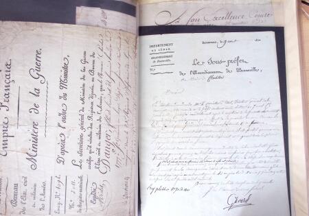 1848, Album vert de documents anciens dont congés de