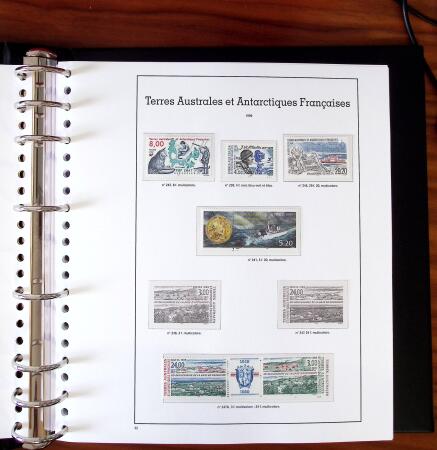 1983-2014, Quatre classeurs avec les possessions françaises :