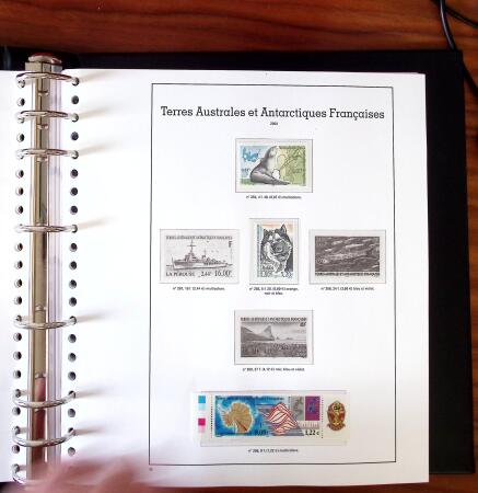1983-2014, Quatre classeurs avec les possessions françaises :