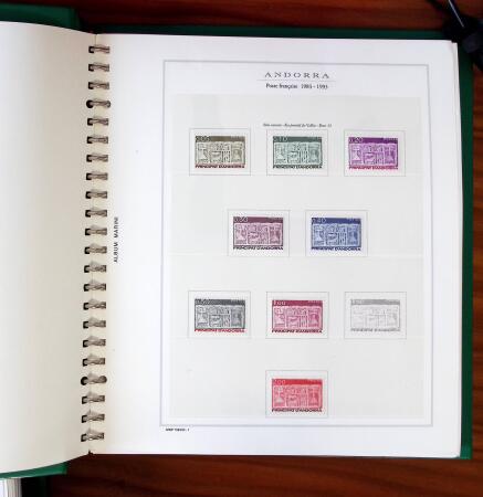 1983-2014, Quatre classeurs avec les possessions françaises :