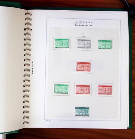 1983-2014, Quatre classeurs avec les possessions françaises :