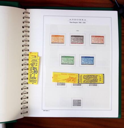 1983-2014, Quatre classeurs avec les possessions françaises :