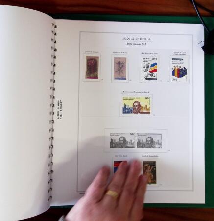 1983-2014, Quatre classeurs avec les possessions françaises :