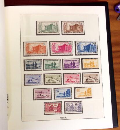 1885-2022, Collection en 4 albums et classeurs, composée
