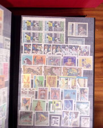 1860-1960 THE AMERICAS, Eleven stockbooks with USA