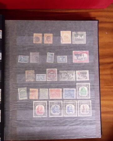 1860-1960 THE AMERICAS, Eleven stockbooks with USA