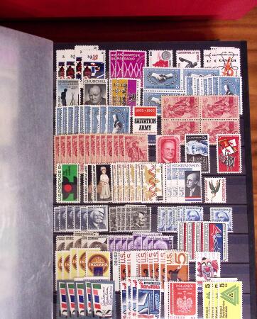 1860-1960 THE AMERICAS, Eleven stockbooks with USA