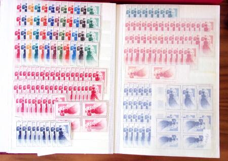 1880-1990, Amazing selection of VIGNETTES in five stockbooks,