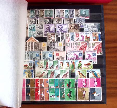 1852-1980, Mint and used selection of Italy in 8 stockbooks
