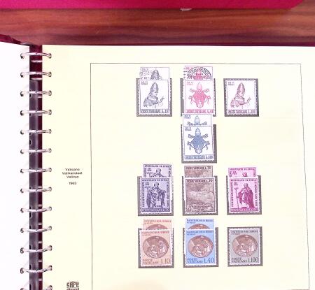 1852-1980, Mint and used selection of Italy in 8 stockbooks