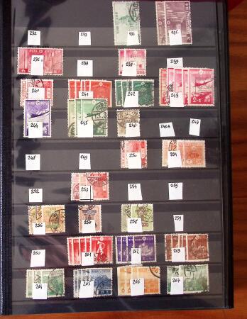 1860-1990, Collection of OVERSEAS in XX stockbooks,