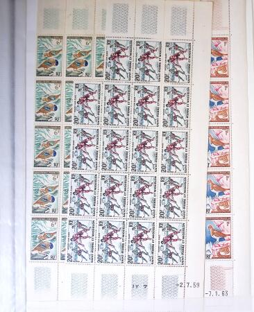 1938-1995, Stock en un album comprenant une partie