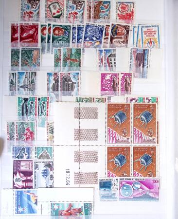 1938-1995, Stock en un album comprenant une partie