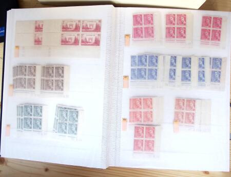 1928-1998, Collection de coins datés en 3 classeurs,
