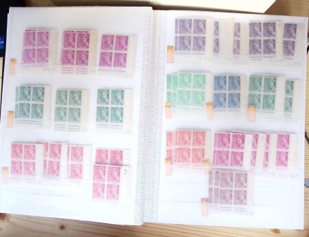 1928-1998, Collection de coins datés en 3 classeurs,