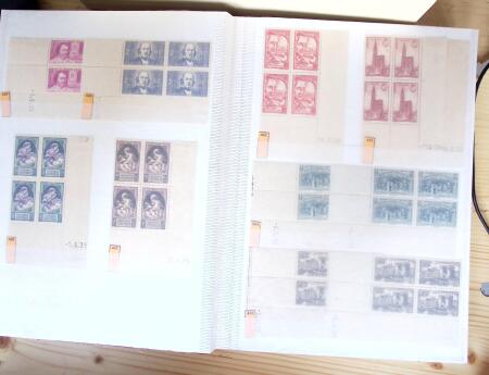1928-1998, Collection de coins datés en 3 classeurs,