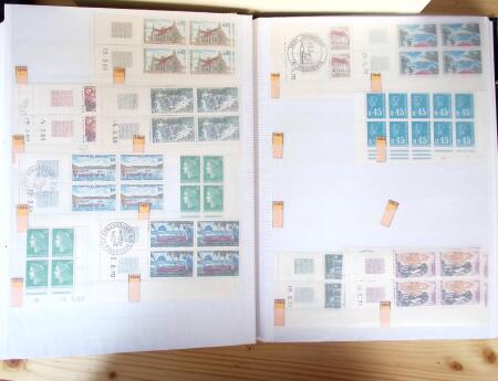 1928-1998, Collection de coins datés en 3 classeurs,